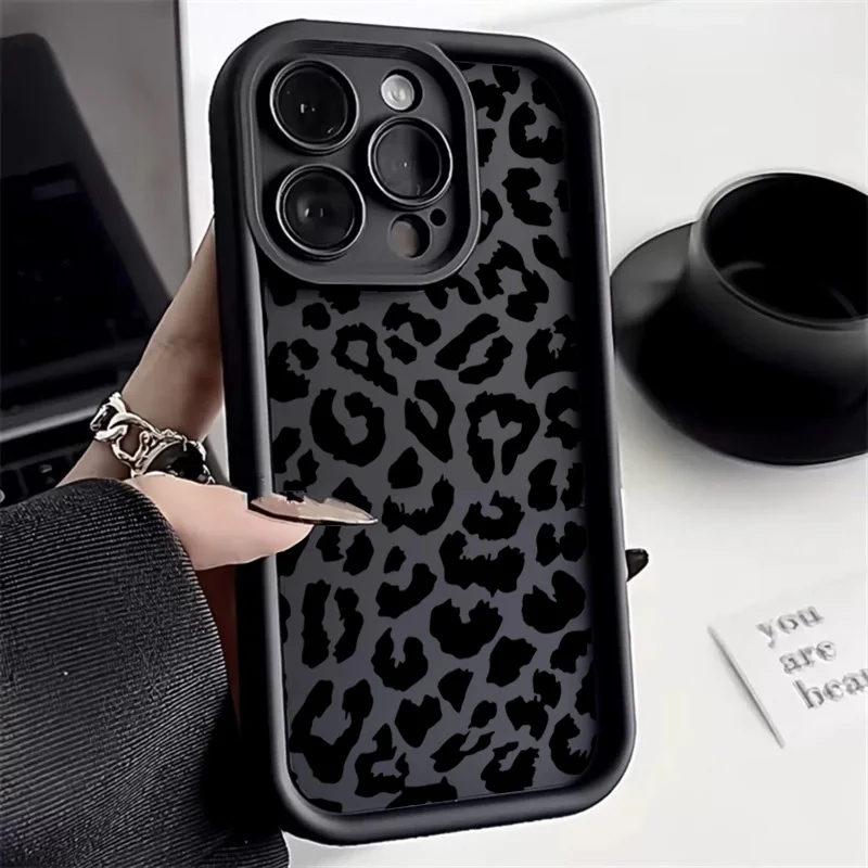 Phone Cases Dior - 黒のヒョウ柄シリコン製スマホケース iPhone 17 11 12 13